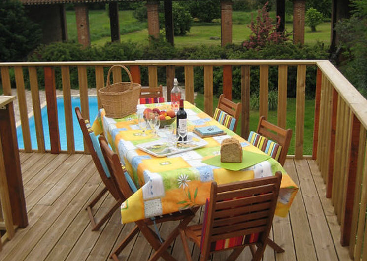 table de petit déjeuner