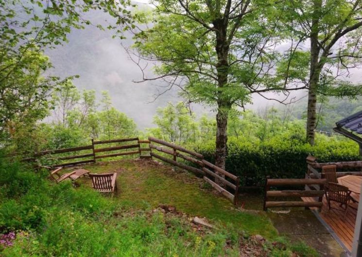 Le Chalet de Larcat 4 Personnes, séjour cosy face au plateau de Beille