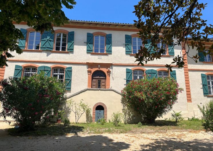 Façade