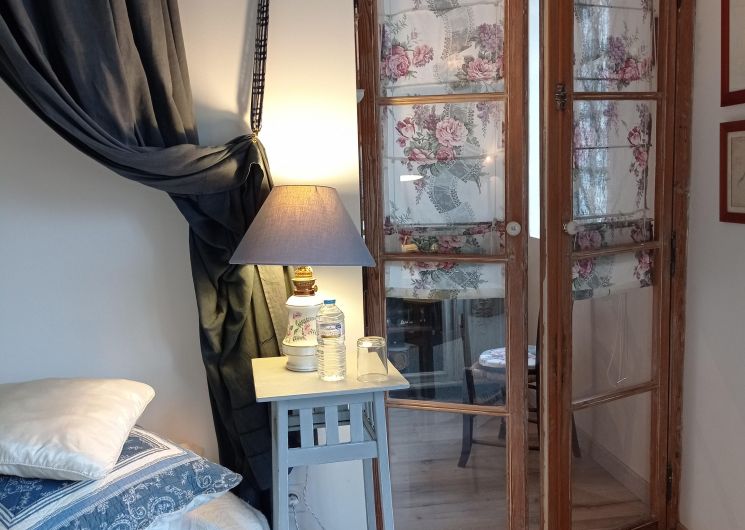 chambre d'Ulysse et Margot porte de la salle d'eau