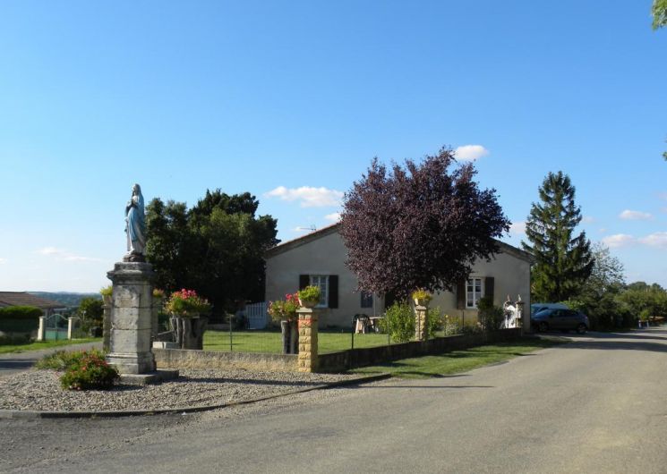 gîte au village - lalanne