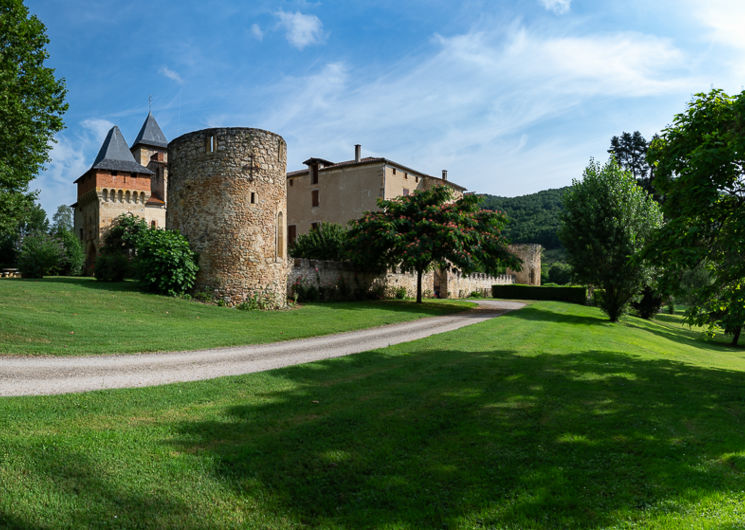 Panorama chateau de la hille