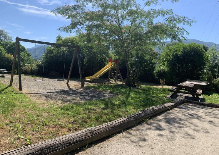 Arrout et son Jardin d'enfants 