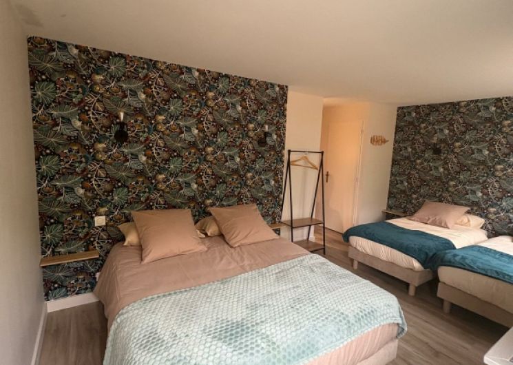 Sous le tilleul. Chambre soleil levant_Saint-Georges