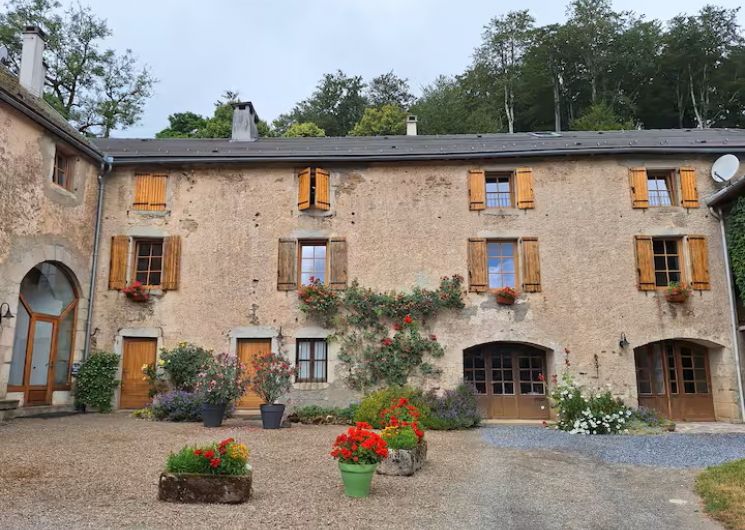 A l'orée du bois et du château_Lacaune