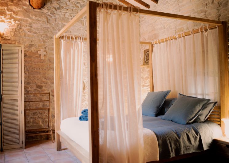 Chambre Parentale Céleste climatisée avec Lit King Size