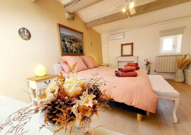 Chambre Rosemary climatisée avec Lit Queen Size
