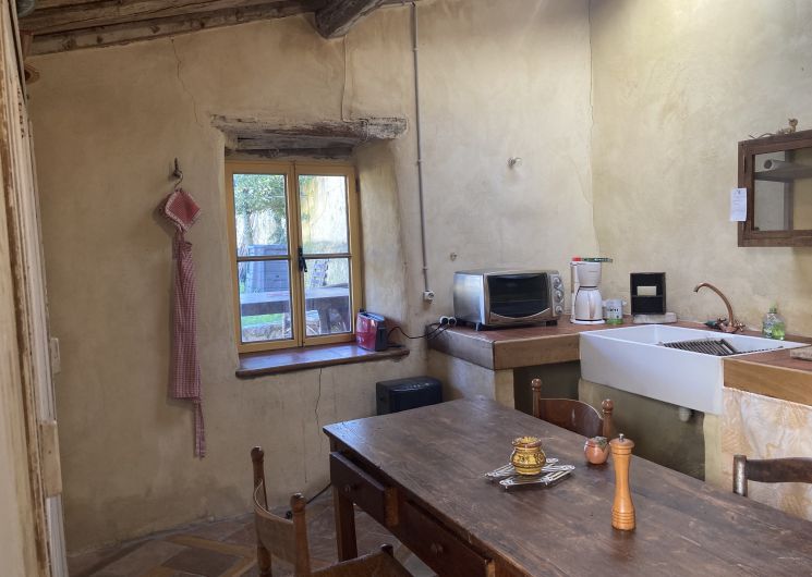 Mazet en famille dans le jardin_Saint-Hippolyte-du-Fort