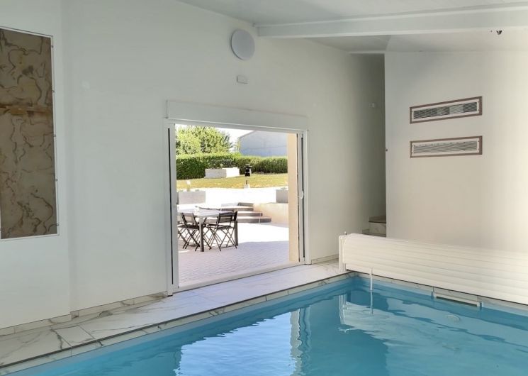 Piscine intérieure chauffée