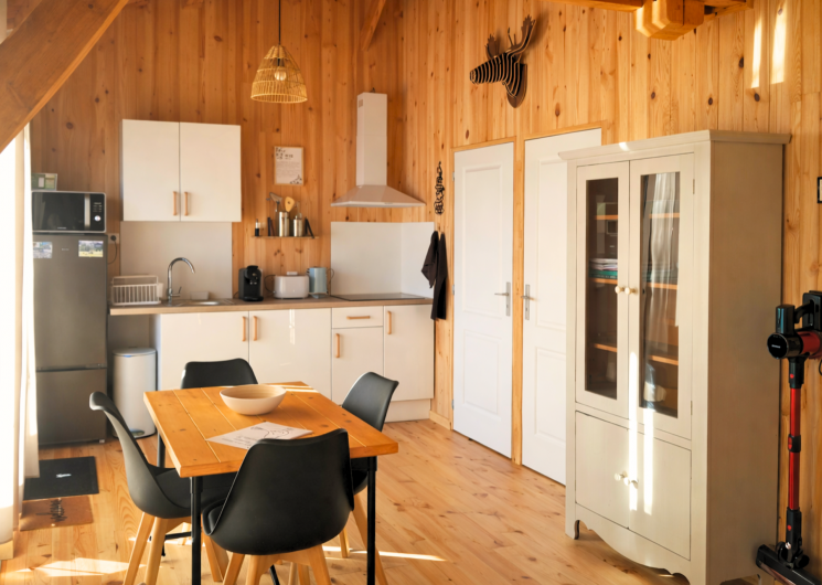 espace repas chalet Poppy