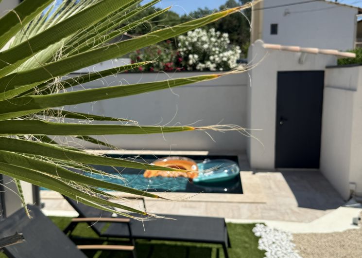 Maison avec piscine & jacuzzi à 5 min d’Avignon_Les Angles