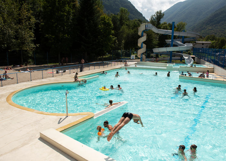 piscine à aston