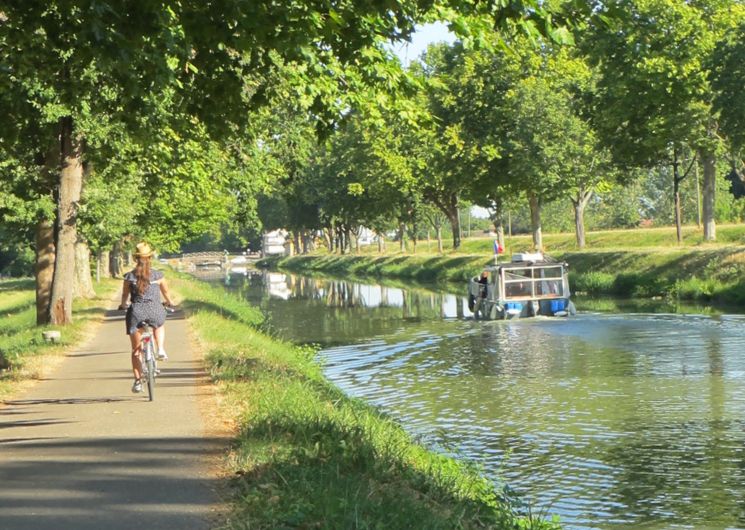 Canal lateral à la Garonne