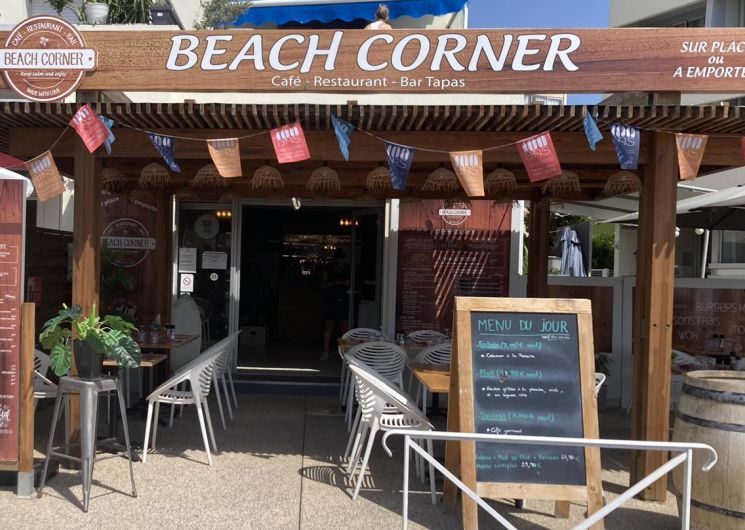 Devanture Beach Corner