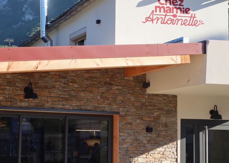 Chez mamie Antoinette_Façade
