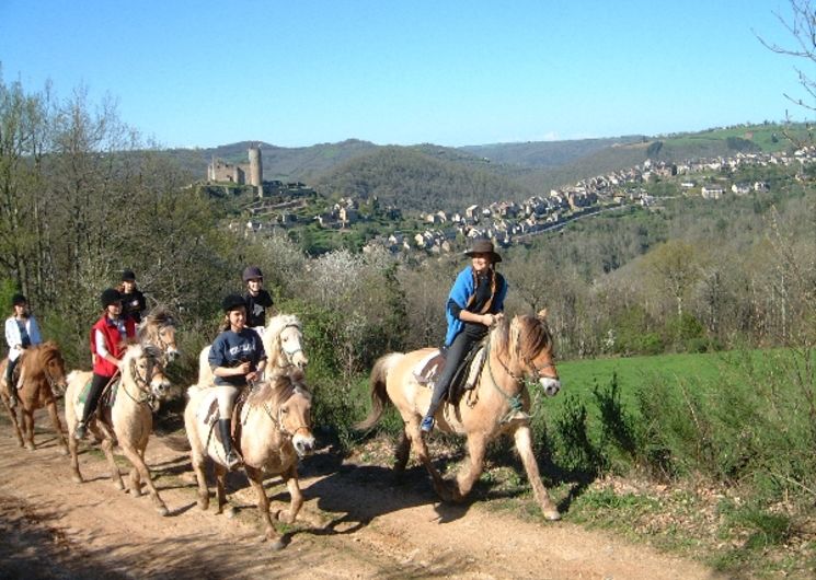Ferme Équestre de Daoudou : balade à cheval sur Najac