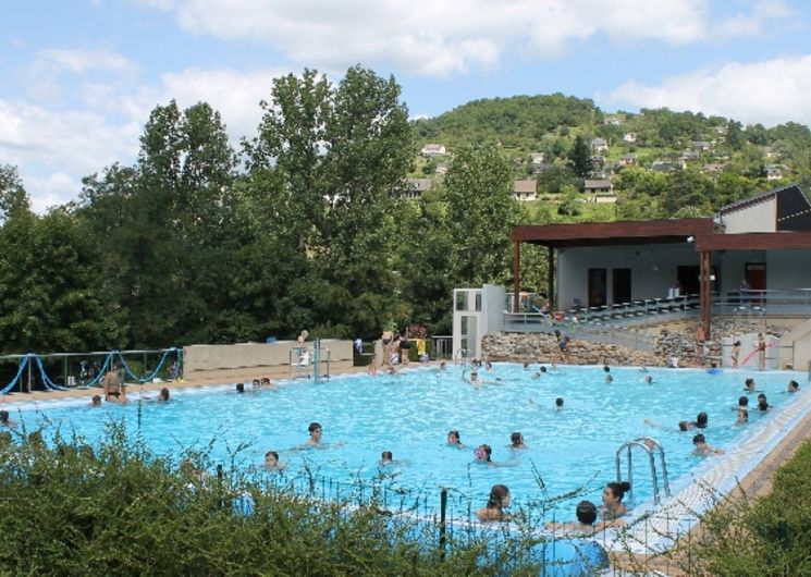 PISCINE D'ENTRAYGUES, grand bassin