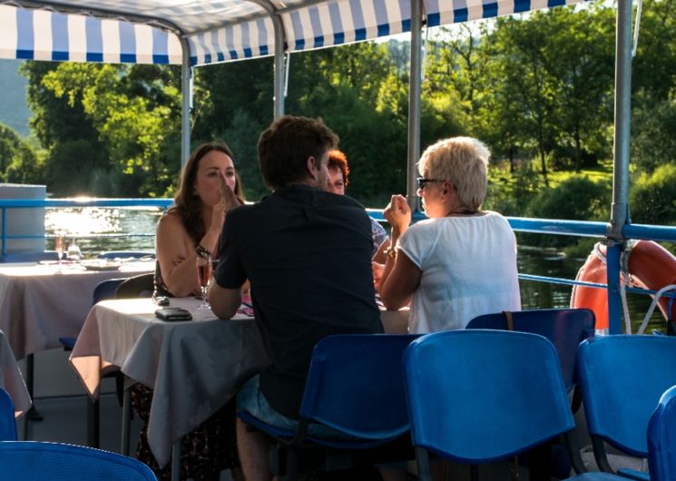 Bateau Olt : promenade et restauration