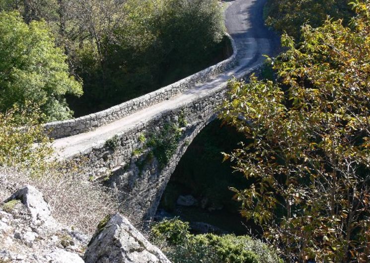 Pont de Bes Bédène