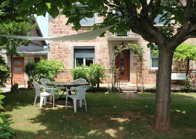 Gîte du Mansois - Vue jardin