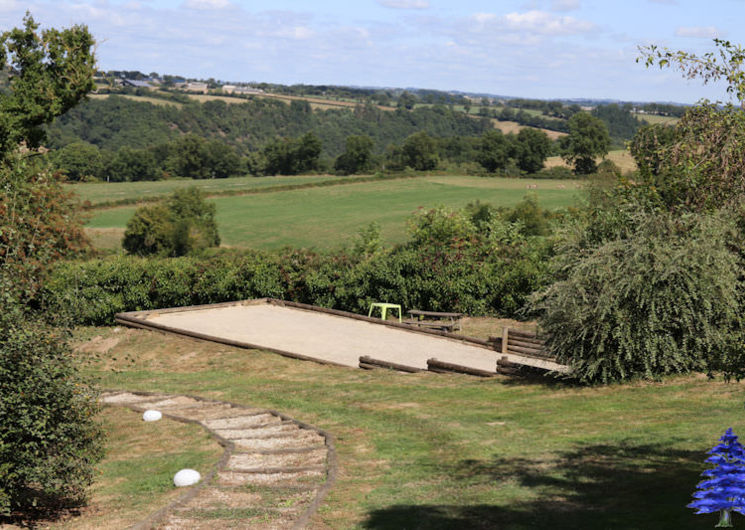 Boulodrome et sa vue