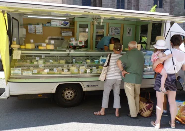 MARCHE ALIMENTAIRE DEPLACÉ