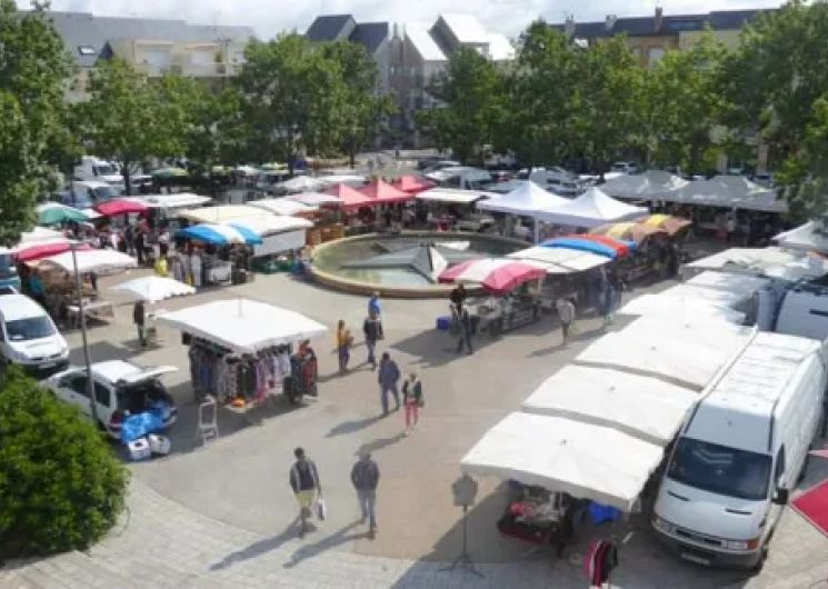 Marché hebdomadaire de Luc-la-Primaube