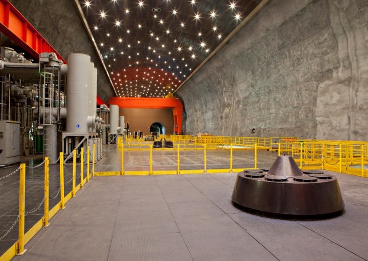 Visite intérieure de la centrale hydroélectrique de Montézic