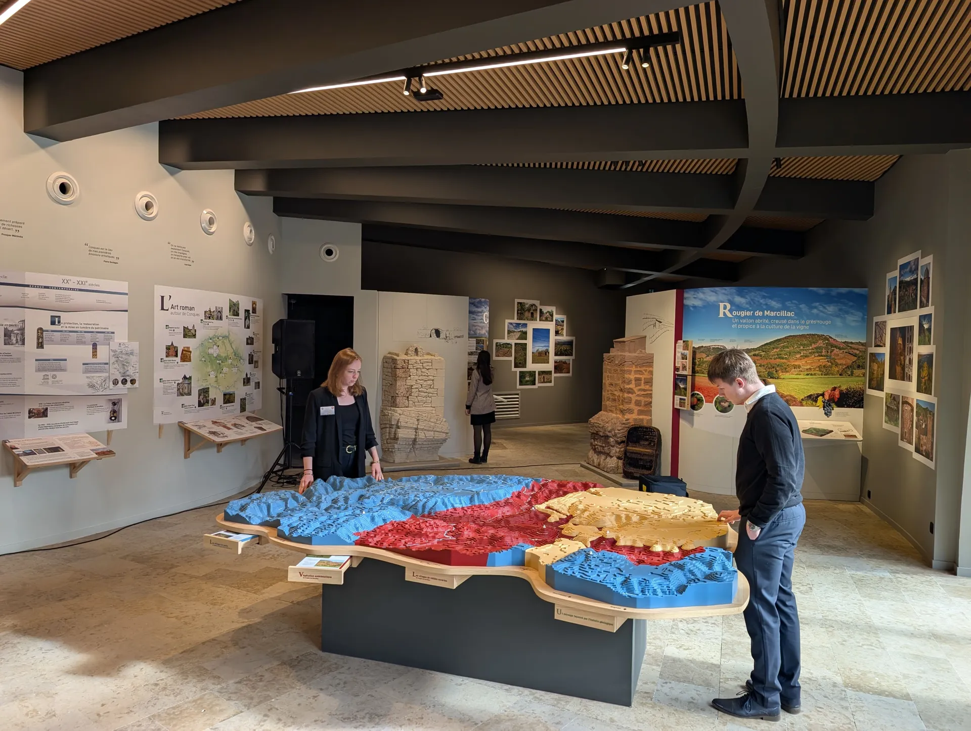 Conques - Office de Tourisme Conques-Marcillac & Espace Patrimoine et Paysages 