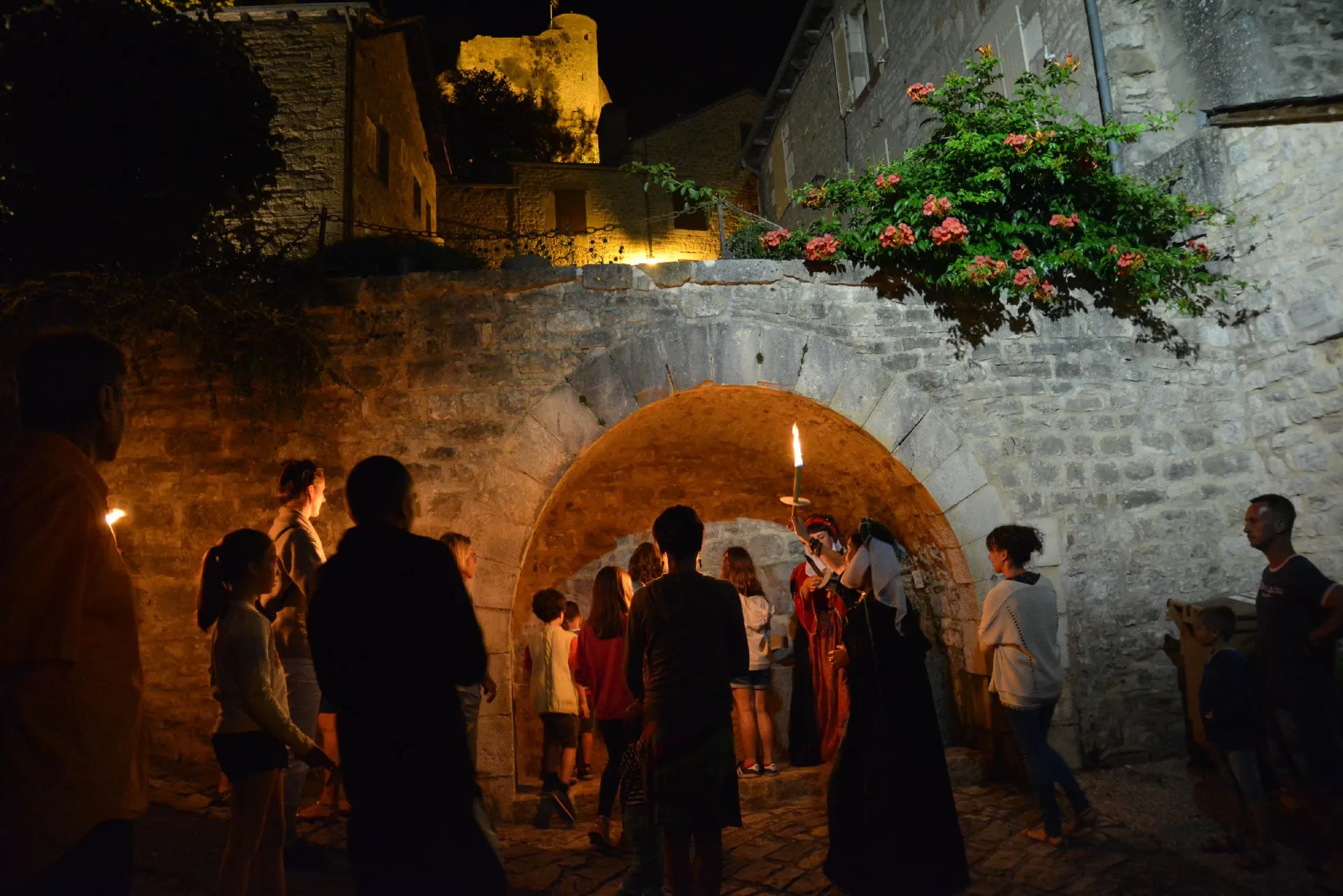 Visite guidée nocturne de la cité médiévale 