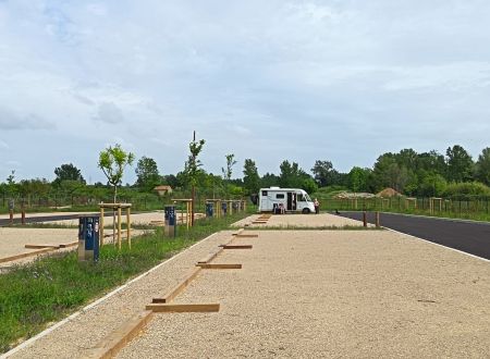 AIRE DE CAMPING-CAR DE COLOMBIERS 