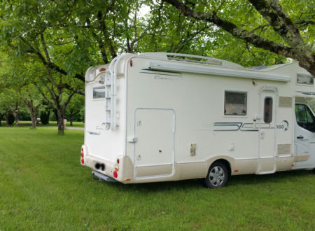 Aire Camping Car Park de Lamagdelaine 