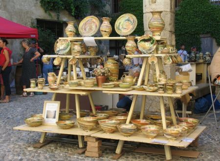 MARCHÉ DES POTIERS 