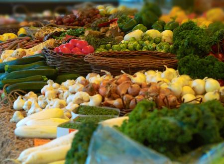 MARCHÉ DE PRODUCTEURS COUVERT À POUJOLS 