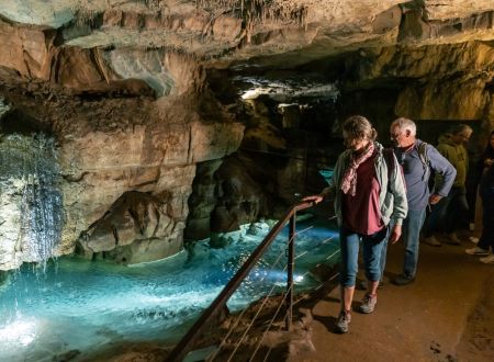 VISITE DE LA GROTTE DE LABEIL 