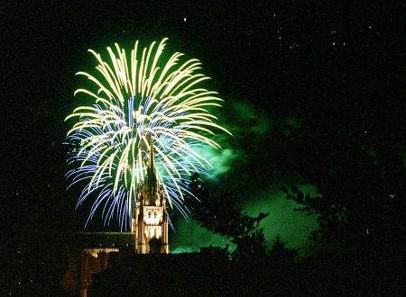 FEU D'ARTIFICE ET BAL 