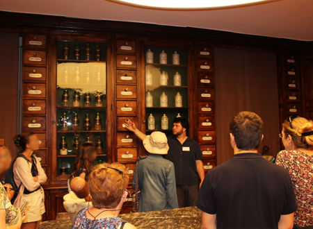 VISITE GUIDÉE DE LA PHARMACIE DE L'ANCIEN HÔPITAL 