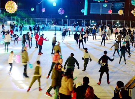 LE PÈRE NOËL, INVITÉ D'HONNEUR À LA PATINOIRE 