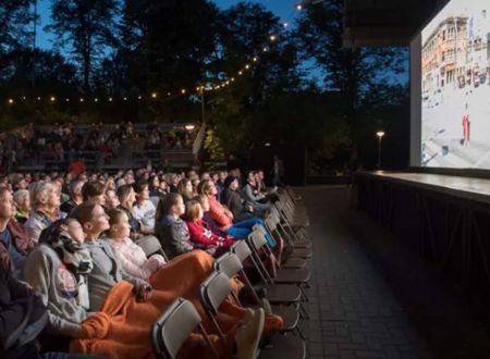 CINE SOUS LES ETOILES 