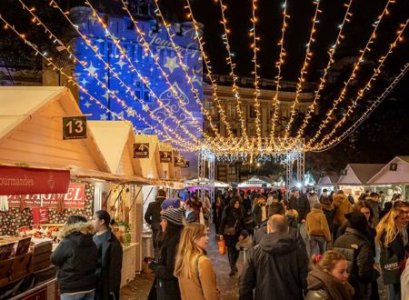 MARCHE DE NOEL SQUARE CHARLES DE GAULLE 