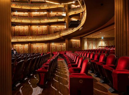 LEVER DE RIDEAU AU THÉÂTRE DU CAPITOLE 