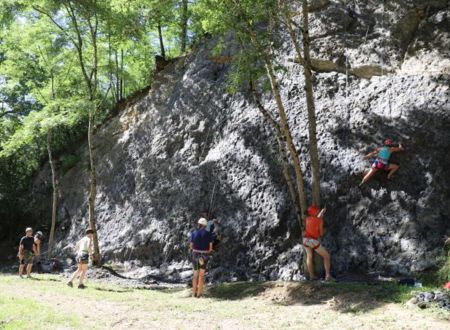 ESCALADE : SORTIE FALAISE ET PARCOURS AVENTURE 