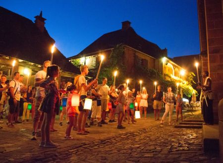 Visite nocturne aux flambeaux de Collonges-la-Rouge 