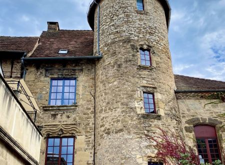 Pays d'Art et d'Histoire : Visite découverte - Saint-Céré et ses hôtels particuliers 