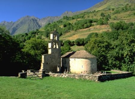 NUIT DES EGLISES : Visite au crépuscule de la chapelle des Templiers à Aragnouet 