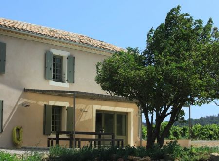 LA MAISON DANS LES VIGNES 