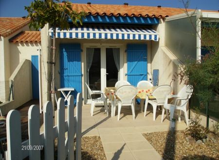 RÉSIDENCE BORD DE MER AVEC PISCINE 