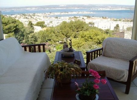 SÈTE MAISON D'HÔTES L'ESCARPÉE BELLE CHAMBRE D'HÔTES 2 PERSONNES AVEC PISCINE 