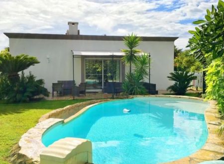 MAISON DE VACANCES 10 PERSONNES A AGDE AVEC PISCINE ET JARDIN 