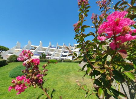 APPARTEMENT 3 PERSONNES EN BORD DE MER LA GRANDE MOTTE 